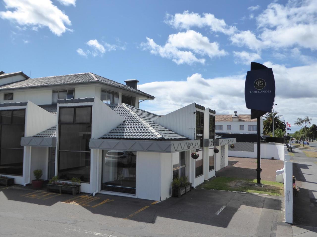 Four Canoes Hotel Rotorua Exterior foto